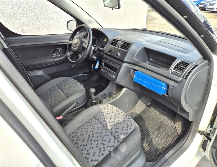 Škoda Praktik Skříň 1,6 l 66 kw