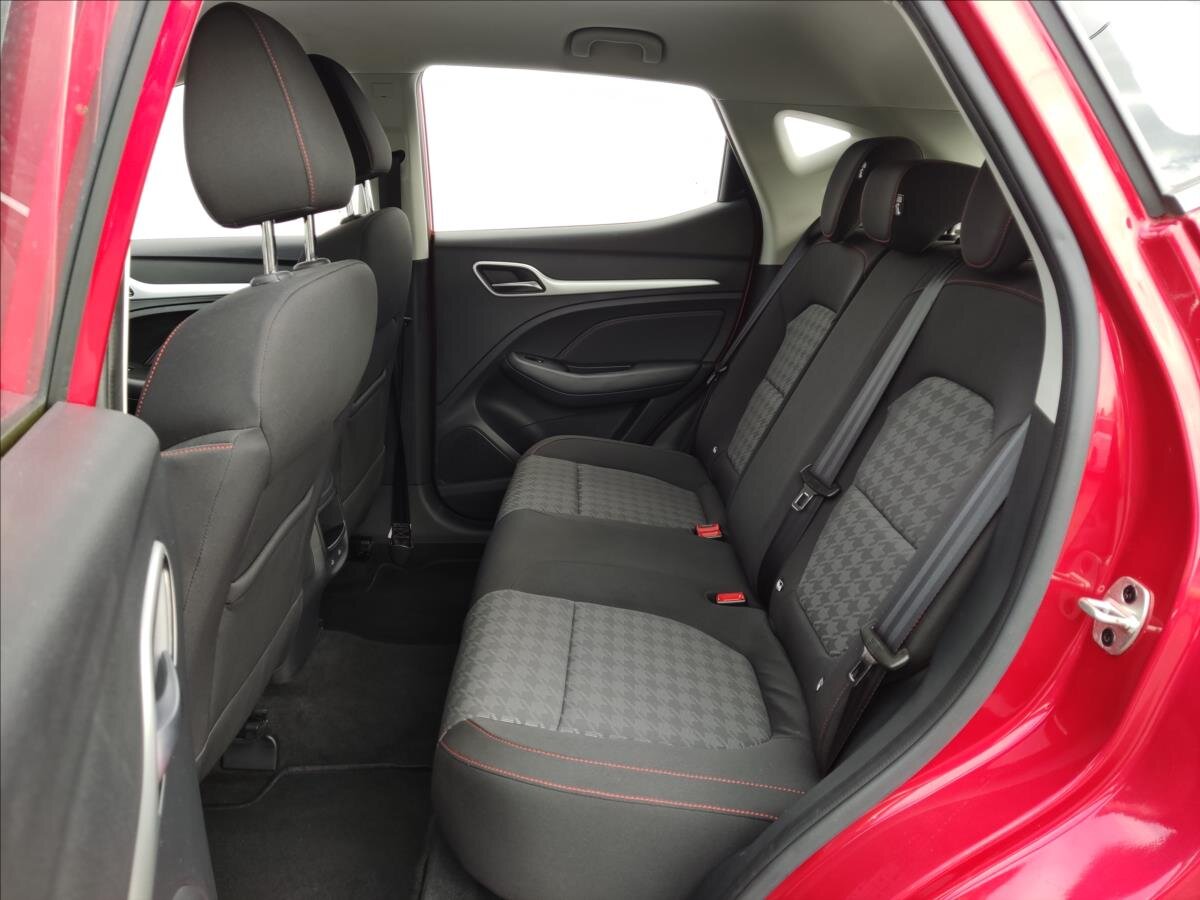 MG ZS SUV / Terénní 1,5 l 78 kw