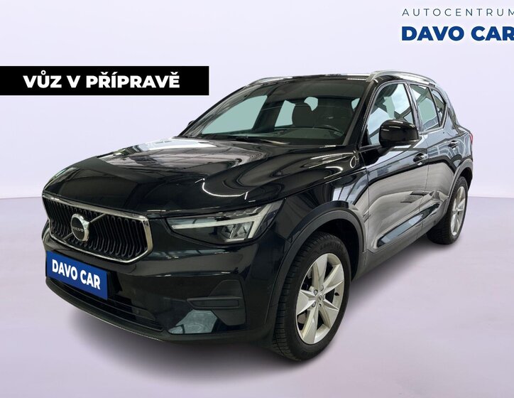 Volvo XC40 SUV / Terénní 2,0 l 120 kw