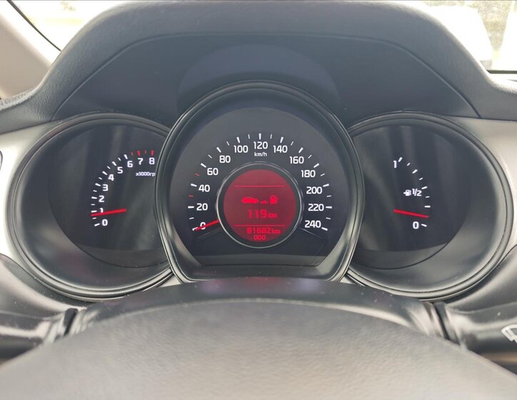 KIA Ceed Hatchback 1,4 l 73 kw