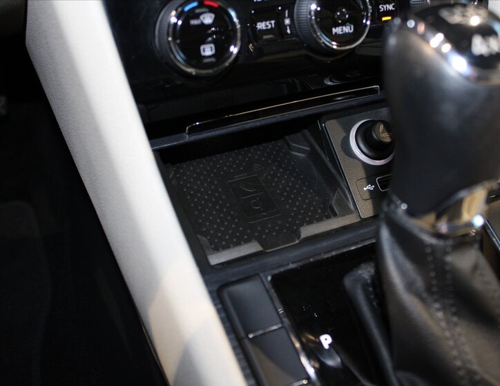 Škoda Superb Kombi 2,0 l 140 kw