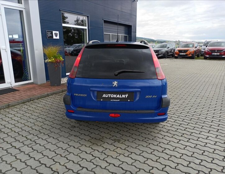 Peugeot 206 Hatchback 1,1 l 44 kw