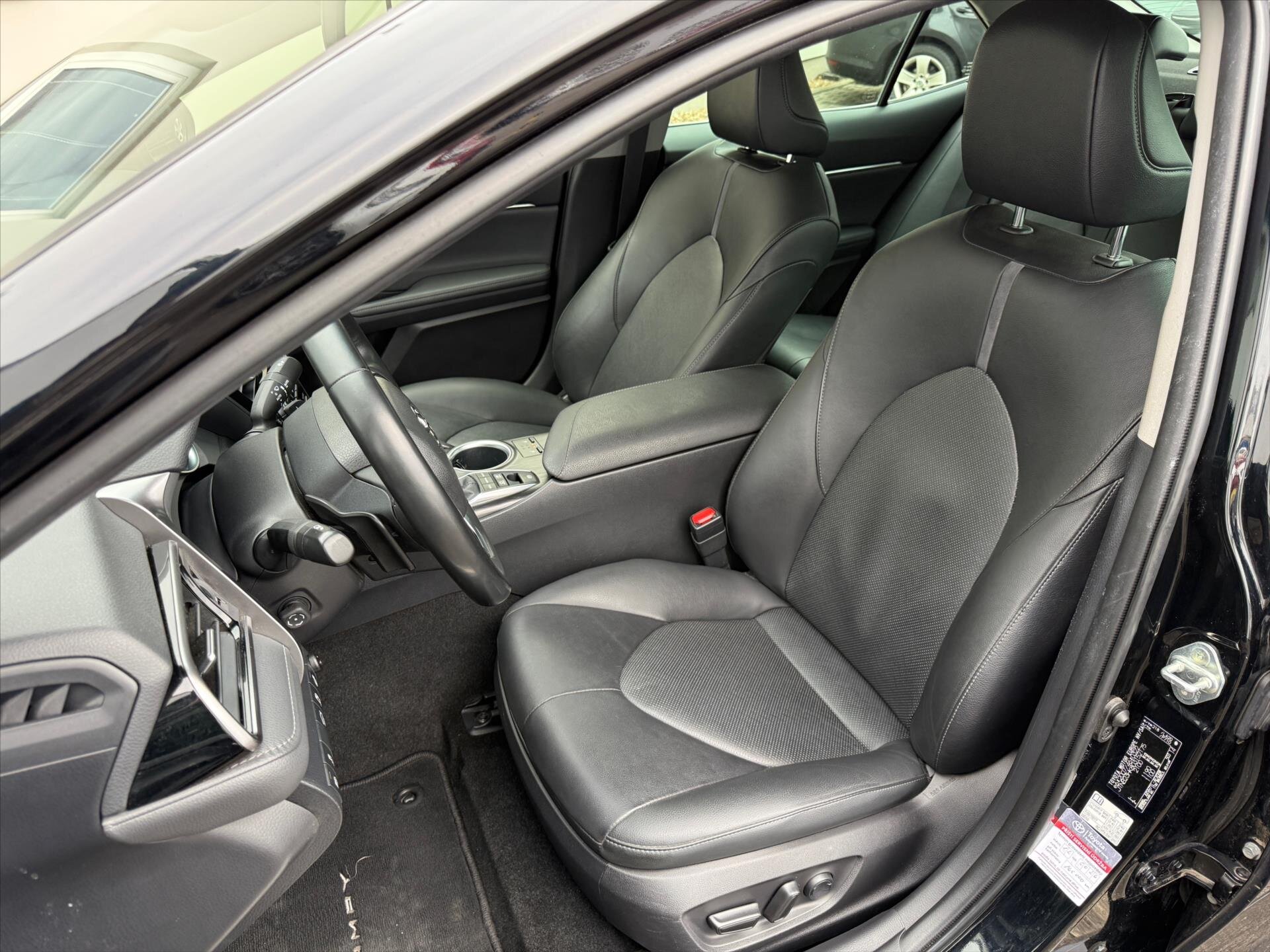 Toyota Camry Sedan / Limuzína 2,5 l 131 kw