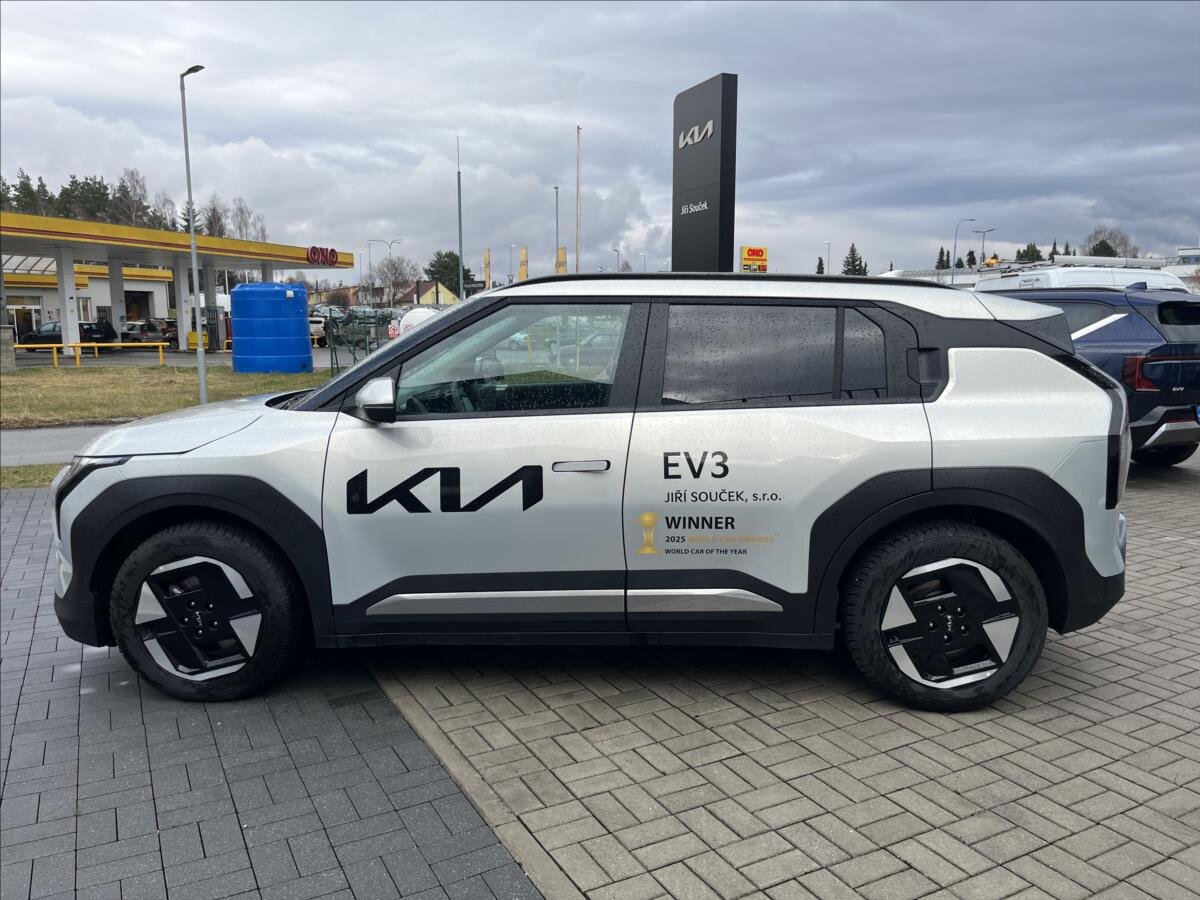 KIA EV3 SUV / Terénní 0,0 150 kw