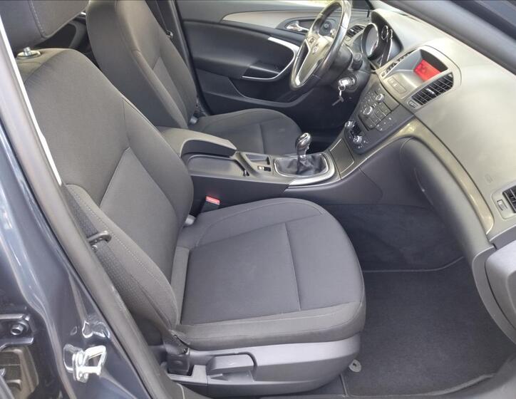 Opel Insignia 13