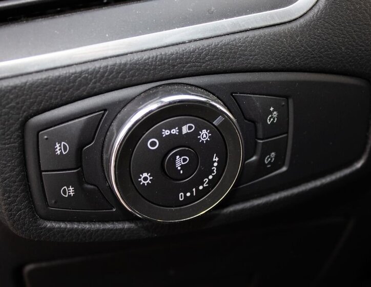 Ford S-MAX MPV 2,0 l 110 kw