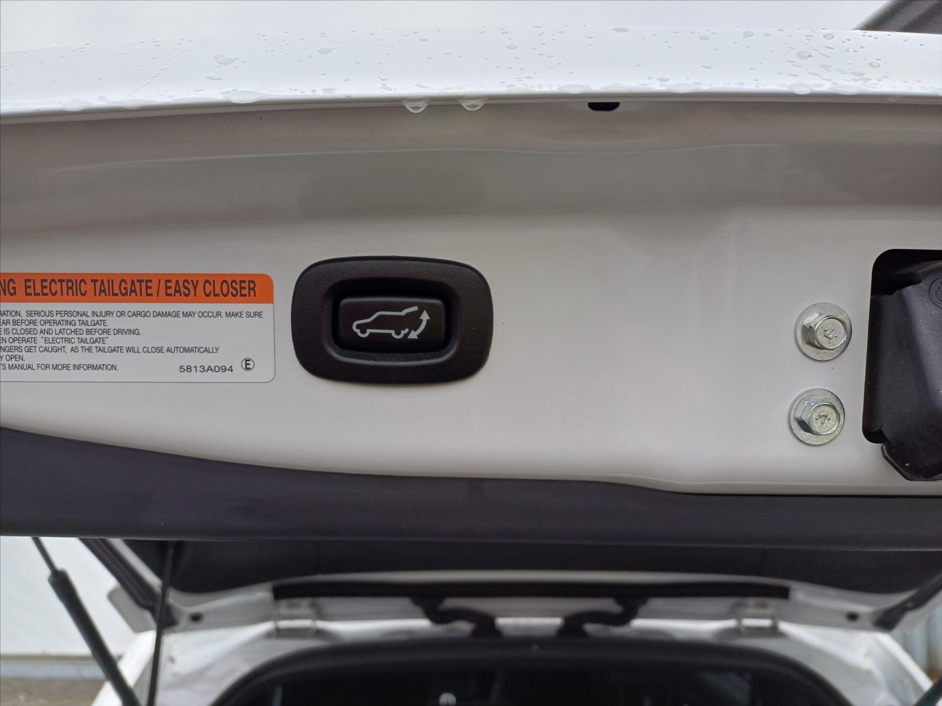 Mitsubishi Outlander Kombi 2,4 l 99 kw