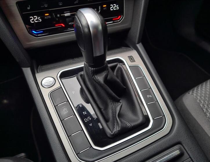 Volkswagen Passat 18