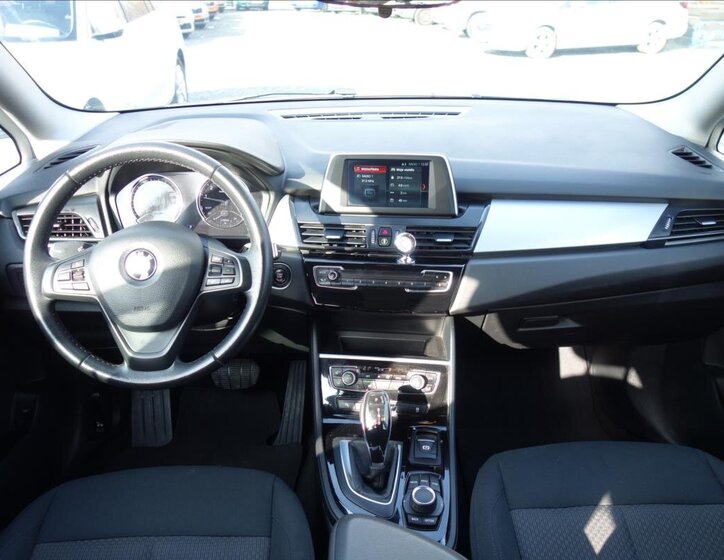 BMW Řada 2 MPV 1,5 l 103 kw