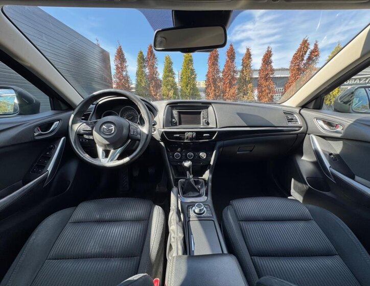 Mazda 6 Sedan / Limuzína 2,0 l 107 kw