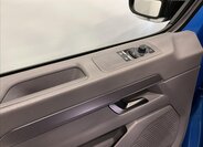 Volkswagen Caravelle 26