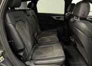 Audi Q7 24