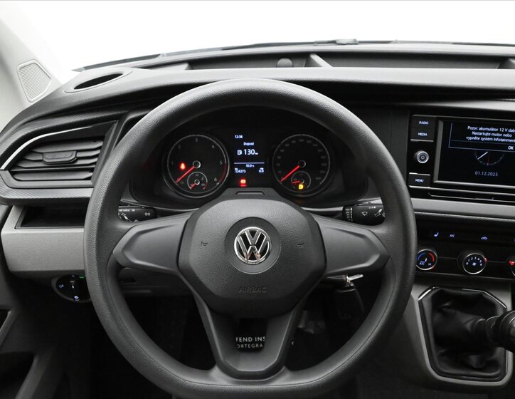 Volkswagen Transporter 17