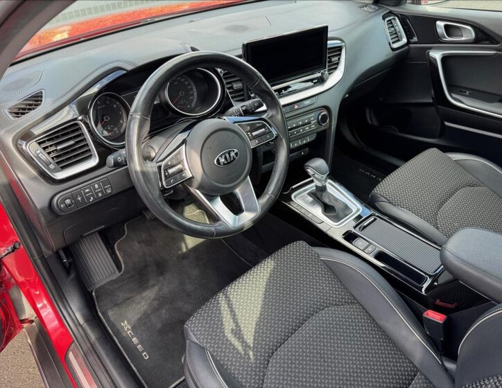 KIA XCeed Hatchback 1,4 l 103 kw