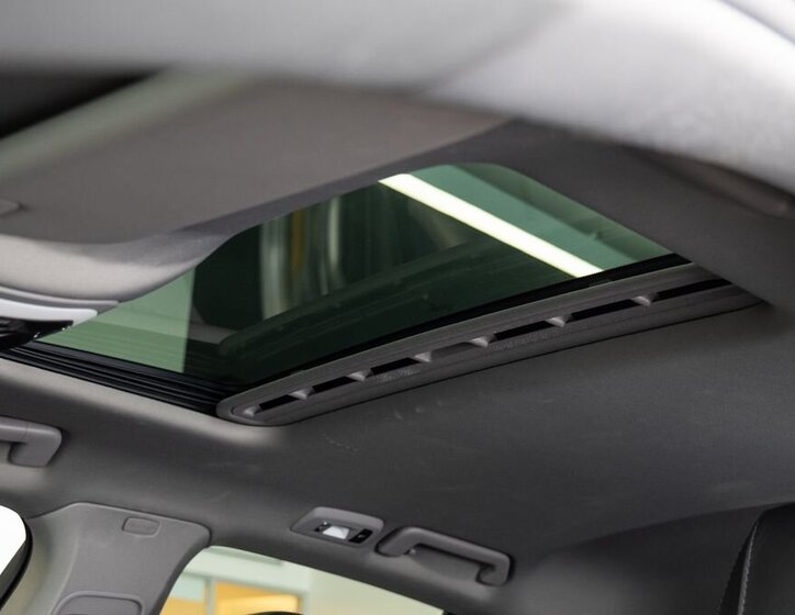 Porsche Panamera Sedan 4,8 l 294 kw