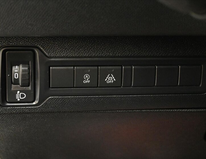 Peugeot 308 Kombi 1,5 l 96 kw