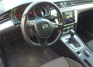Volkswagen Passat 9