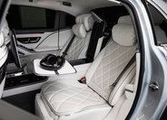 Mercedes-Benz Ostatní Sedan / Limuzína 6,0 l 450 kw