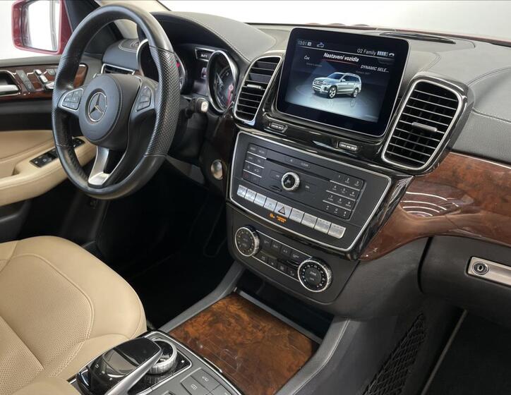 Mercedes-Benz GLS 18