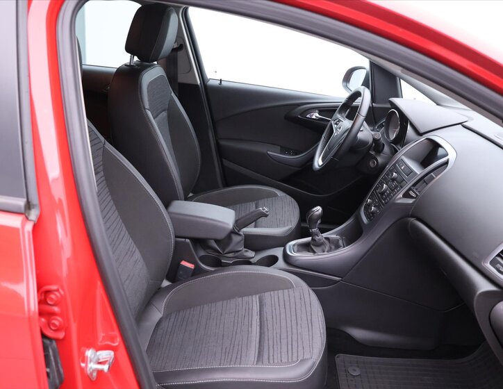 Opel Astra Hatchback 1,4 l 88 kw