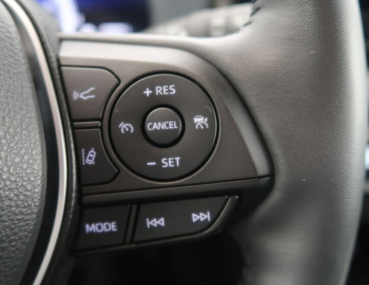 Toyota RAV4 SUV 2,5 l 131 kw