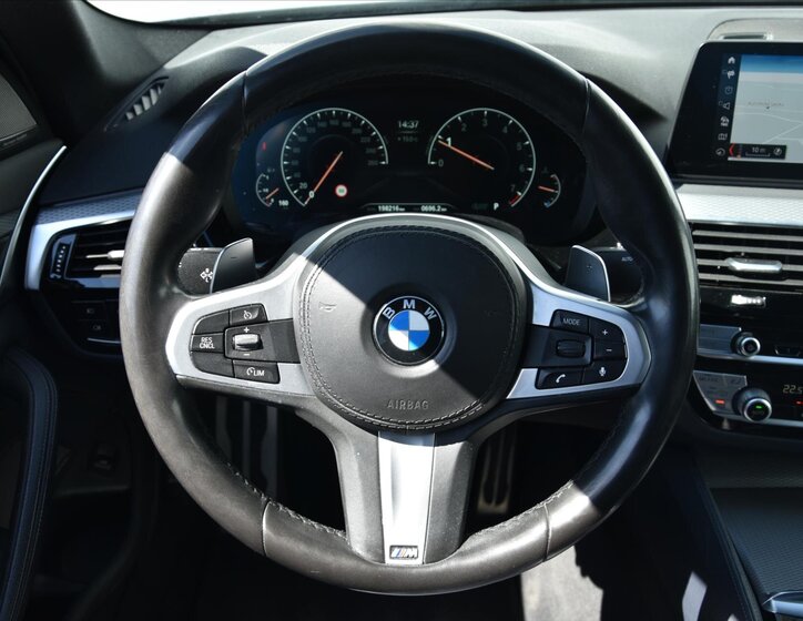 BMW Řada 5 Sedan / Limuzína 3,0 l 250 kw