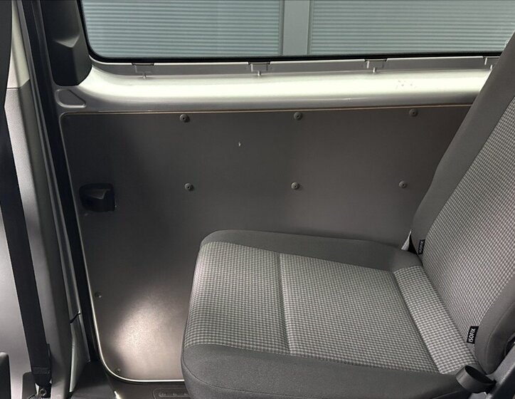 Volkswagen Transporter Kombi 2,0 l 110 kw