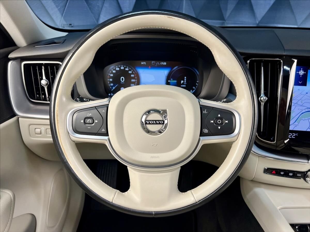 Volvo XC60 SUV 2,0 l 186 kw