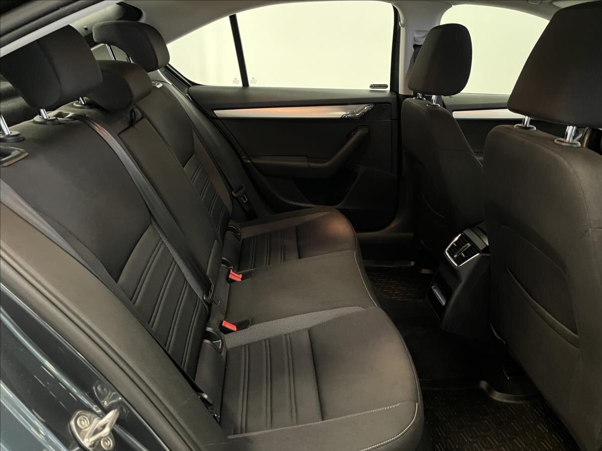 Škoda Octavia Liftback 999,0 85 kw