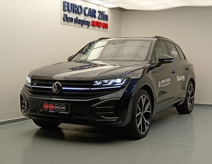 Volkswagen Touareg 1