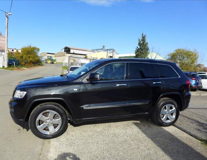 Jeep Grand Cherokee 9