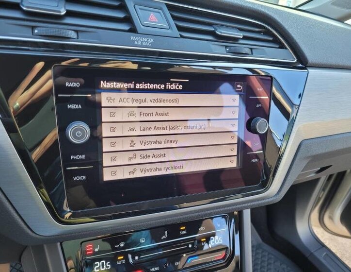 Volkswagen Touran MPV 1,5 l 110 kw