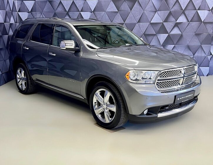 Dodge Durango SUV / Terénní 5,7 l 268 kw
