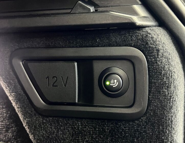 BMW X7 SUV / Terénní 4,4 l 390 kw