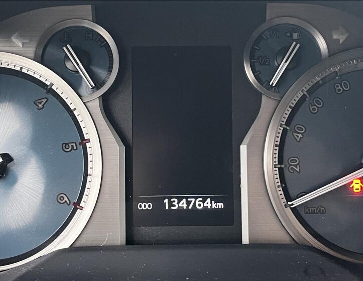 Toyota Land Cruiser 16