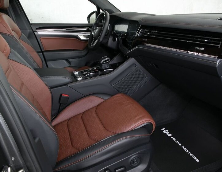 Volkswagen Touareg SUV / Terénní 3,0 l 210 kw