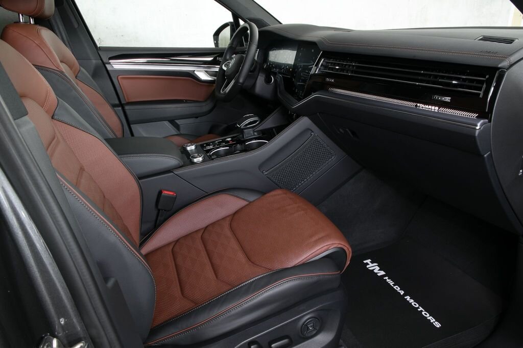 Volkswagen Touareg SUV / Terénní 3,0 l 210 kw