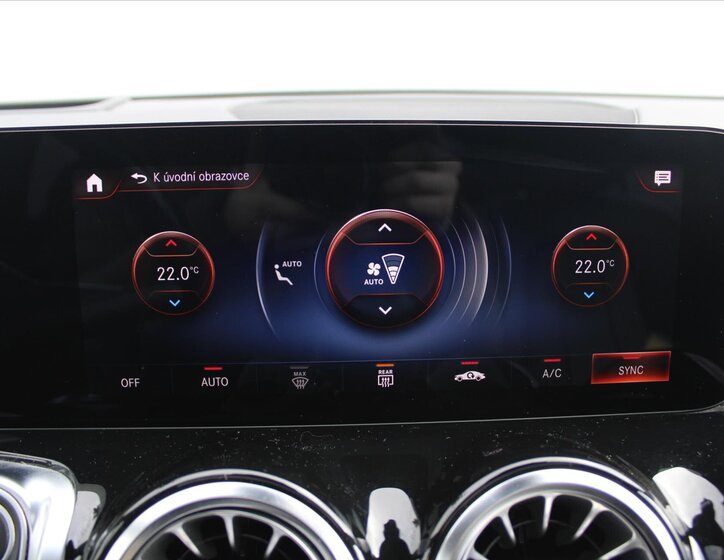 Mercedes-Benz GLB SUV 2,0 l 165 kw