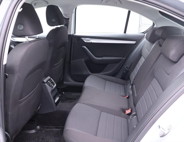 Škoda Octavia Liftback 1,4 l 103 kw