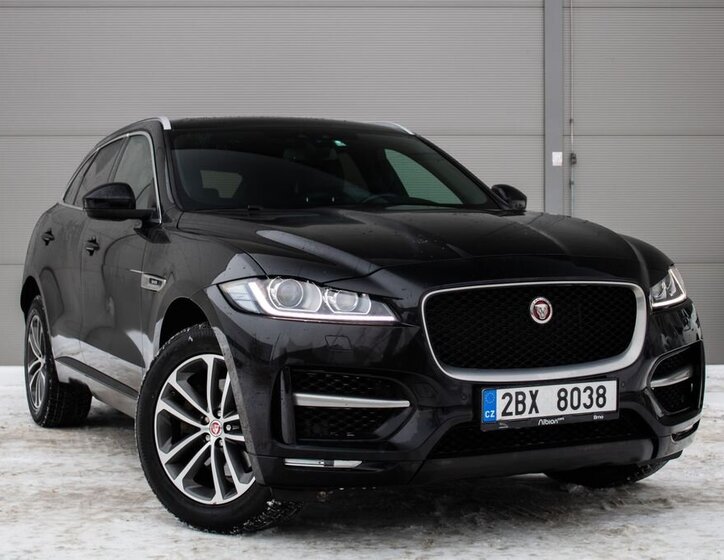 Jaguar F-Pace SUV 3,0 l 221 kw