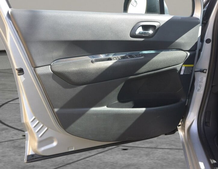 Peugeot 5008 MPV 1,6 l 88 kw