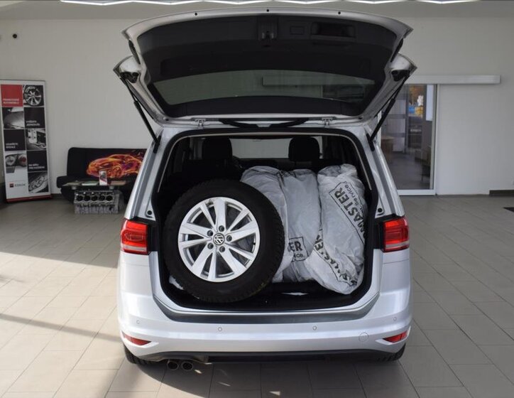 Volkswagen Touran Kombi 2,0 l 110 kw