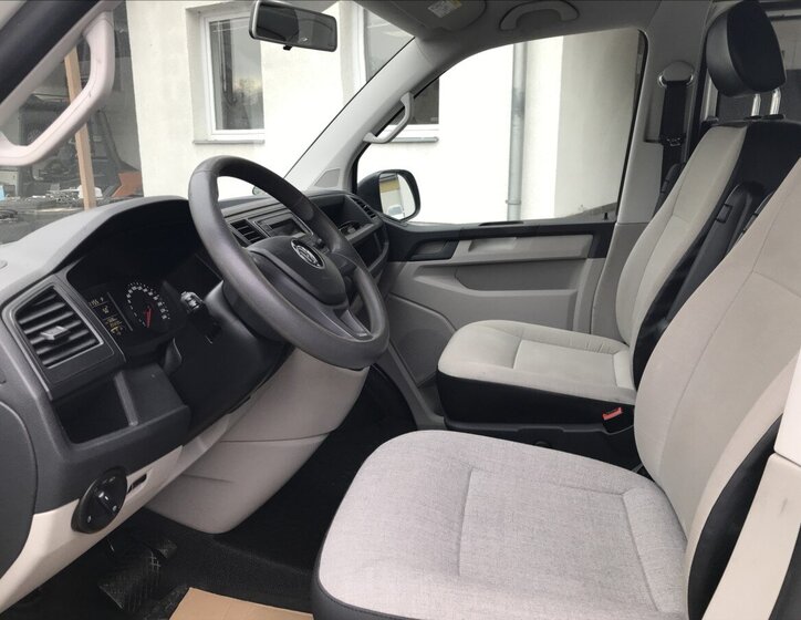 Volkswagen Transporter Kombi 2,0 l 110 kw