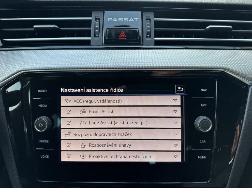 Volkswagen Passat Kombi 1,5 l 110 kw