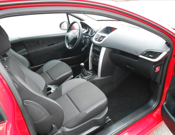 Peugeot 207 Hatchback 1,4 l 54 kw