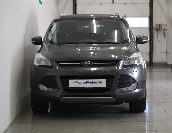 Ford Kuga SUV / Terénní 2,0 l 110 kw