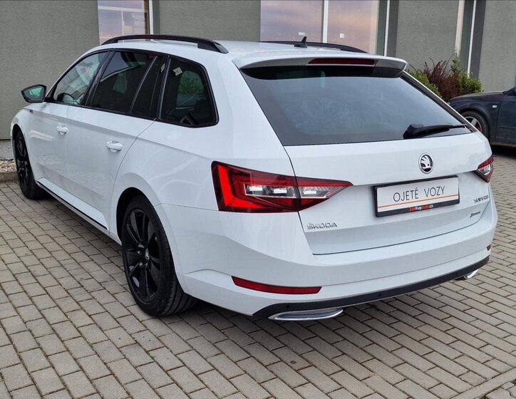 Škoda Superb Kombi 2,0 l 110 kw