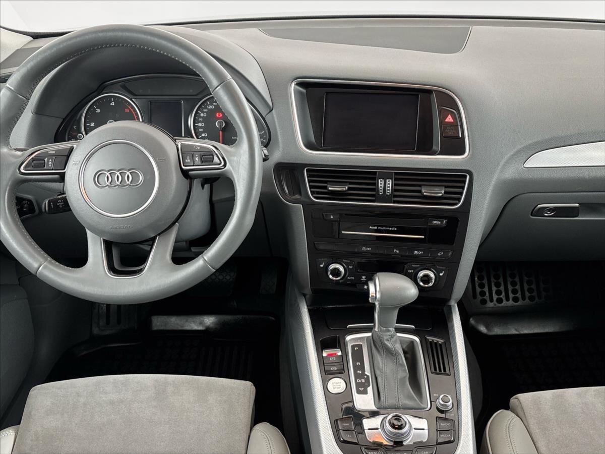 Audi Q5 SUV / Terénní 2,0 l 130 kw