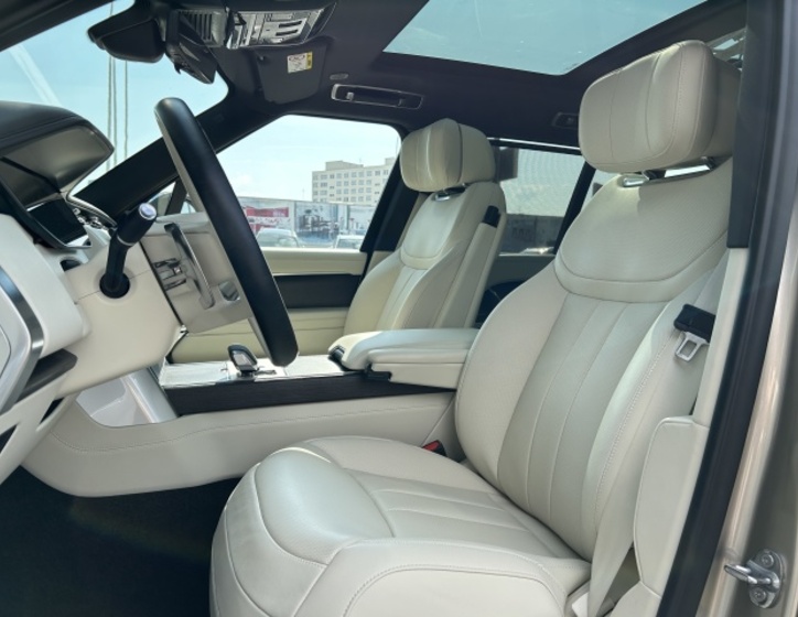 Land Rover Range Rover 10