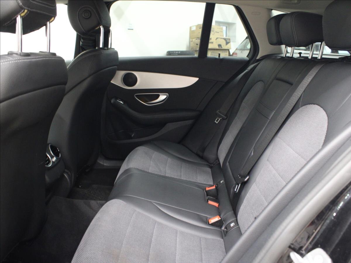 Mercedes-Benz Třídy C Kombi 2,0 l 135 kw